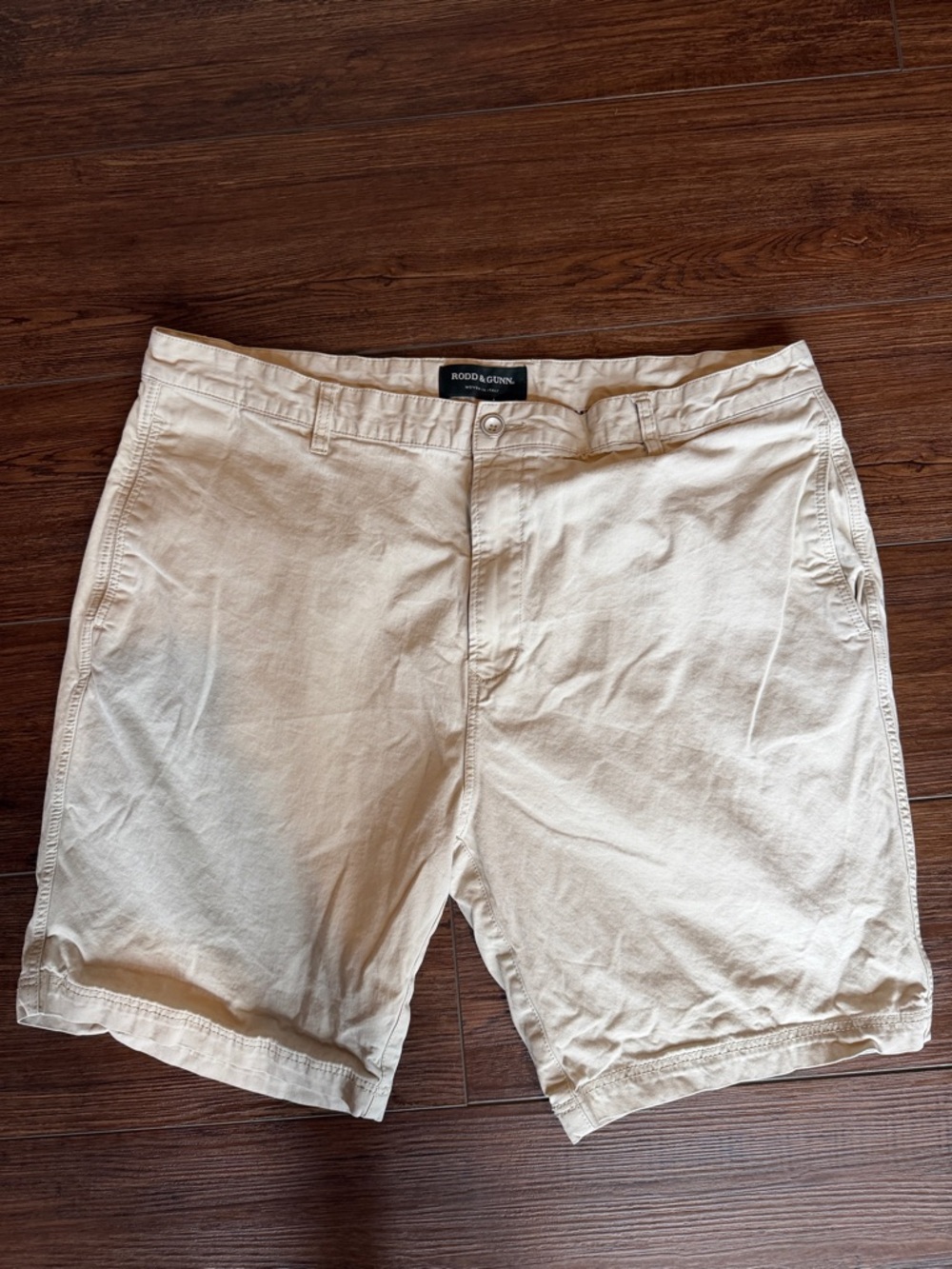 Rodd & Gunn Men’s Khaki Chino Shorts Woven in Italy Flat Front Size 40